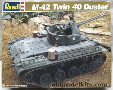 Revell 1/32 M-42 Twin 40mm Duster Anti-Aircraft  Gun - ex Renwal, 8000 plastic model kit